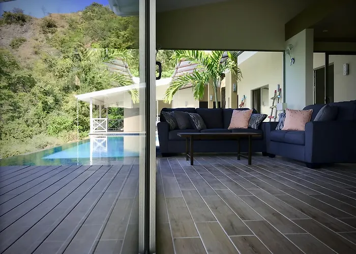 Amazing Ocean View Vista Chocoyas
