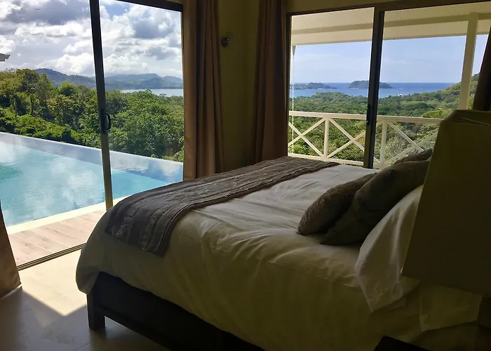 Amazing Ocean View Vista Chocoyas